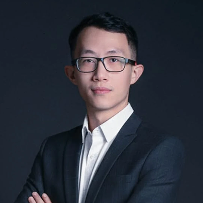 Phạm Việt Hưng · Giám đốc Marketing Wistorix